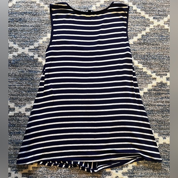 Cable & Gauge Size M Navy/Gray Striped Tunic Top - Picture 4 of 4